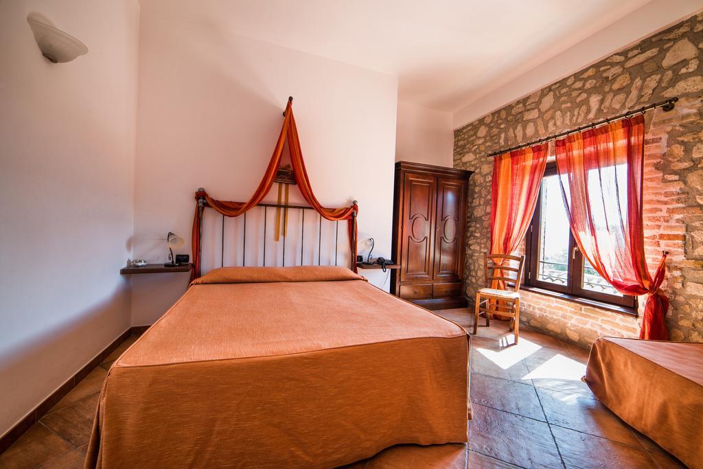 Principe Di Aragona Villa Стая снимка